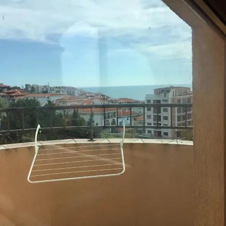 Sea And Sky From The Window * 圣弗拉斯